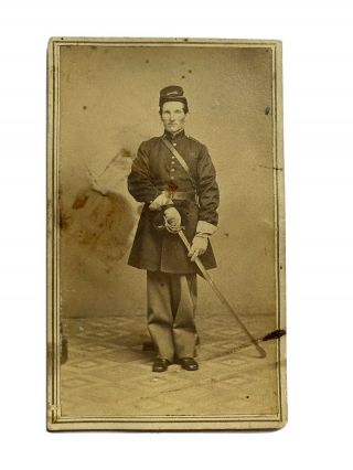 Civil War Soldier Cdv Of A Cavalryman With Sword