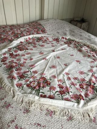 Vintage Round Pink Daisy Floral Table Cloth Fringe By Luther Travis 60” Napkins