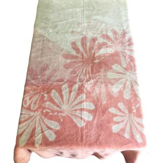 Mora Son De Abrigo Vintage Spain Pink Throw Blanket Heavy Fleece Floral 80x55