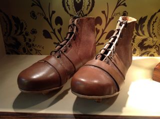 Geoffrey | Vintage Tan Leather Football Rugby Shoes | Team Golden Pair