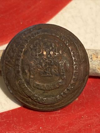 Dug Civil War Connecticut Coat Button