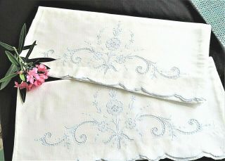 Vintage Pair White Pillowcases Blue Embroidery Cutwork Bed & Breakfast Gifts