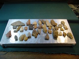 Group Of Authentic West Tennessee Indian Artifacts Arrowheads Points Estate Find