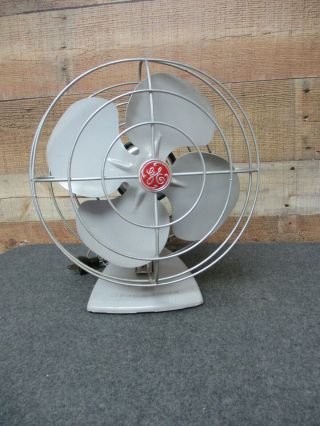 Vintage Ge General Electric Oscillating Fan 12 "