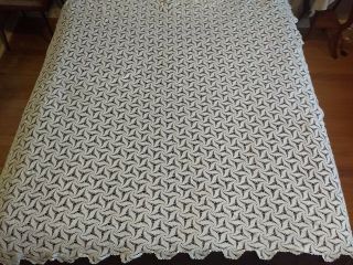Vintage Crochet 72 X 66 Coverlet Bedspread Tablecloth Pinwheel Lace Scalloped