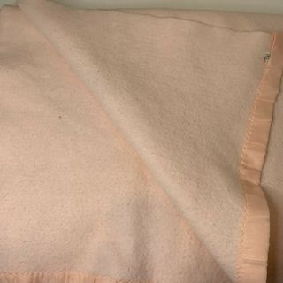 vintage acrylic satin trim blanket color pink 62” x 88” thermal bedding 3