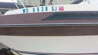 25 ' CHRIS CRAFT CABIN CRUISER WITH 350 CU ENGINE 260HP,  ONLY 15 HOURS. 4