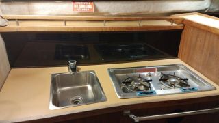 25 ' CHRIS CRAFT CABIN CRUISER WITH 350 CU ENGINE 260HP,  ONLY 15 HOURS. 6