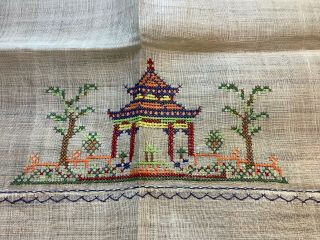 Vintage 1940’s Hong Kong Embroidered Linen Tablecloth 6 Napkins Set 48” Square