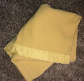 Vtg Yellow 100 Wool Blanket 81” X 88” Blanket St.  Mary / Fieldcrest
