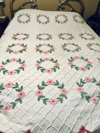 Vintage White Pink Flower Rings Chenille Bedspread 2
