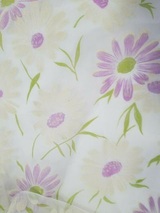 Vintage Cream Flocked Daisy Daisies Semi Sheer Fabric 2 7/8 Yd X 44/45 "