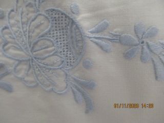 2 Pairs Vintage Hand Embroidered Pillow Cases Blue White 3