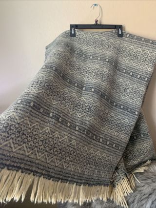 Vtg AMANA WOOLEN MILL USA Woven Wool Blanket Fringe gray Tan Geometric Nordic 3