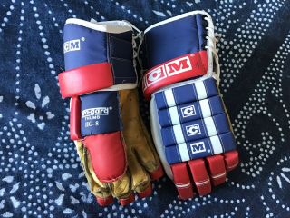 Vintage C.  C.  M Pro Gard Thumb Hg - 8 Hockey Gloves
