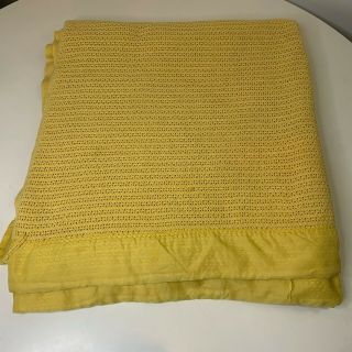Vintage Woven Thermal Blanket Bedding Nylon Satin Trim Color Yellow Twin Full