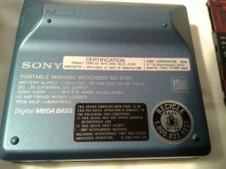 Vintage SONY RECORDING MD WALKMAN MZ - R700/remote/charger/disc blue work 3