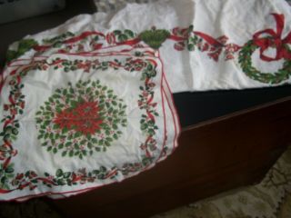 Vintage Christmas Holiday Tablecloth,  8 Placemats Set Red Green White 81 " X 60 "