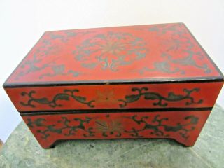 Beautigul Vintage Red Lacquered Chinese Wooden Jewelry Box