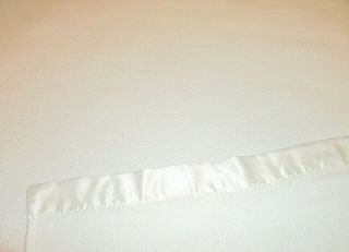 Vintage RALPH LAUREN White 100 Acrylic King Size Blanket Satin Trim USA 108 X96 3