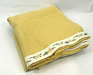 Vintage Chatham Blanket Acrylic Satin Trim Gold Yellow Rosebuds 74 " X 105 "