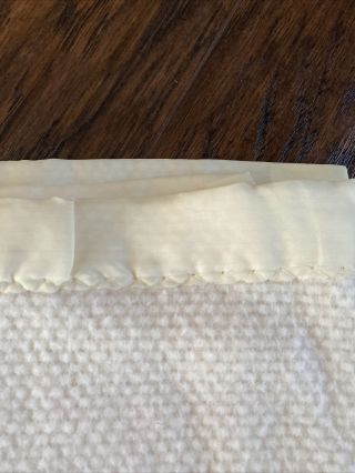 Vintage Acrylic Waffle Weave Blanket Ivory Cream Nylon Trim 80” X 90” USA Made 3