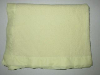 Vintage Yellow Thermal Acrylic Baby Blanket Nylon Border Edge 36x50 "