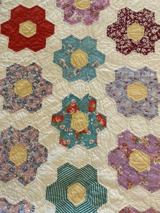 Vintage Quilt Grandmothers Flower Garden Scalloped Honeycomb Hexagon 90 " 75 " Hand