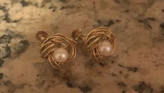 Vintage Pearl And 14 Karat Gold Earrings.