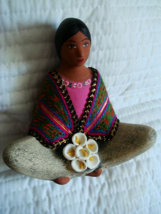 Mexican Folk Art Hand Painted Clay/ceramic Lupita Woman W/calla Lilies Figure 6 "