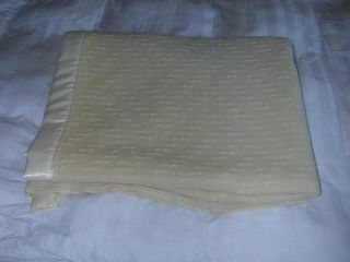 Faribo 100 Merino Wool Cream Blanket With Woven Pattern - 80 " X 63 "