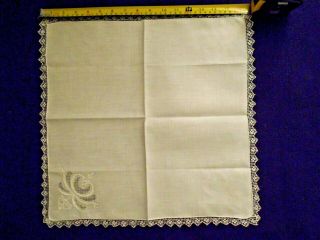 12 vintage embroidered napkins with lace edge - 16 