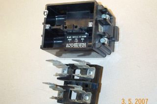 Square D Fsp - 230 Fsp 230 Fsp230 2pole 30amp Fuse Block With Fuse Holder Pullout