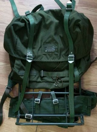 Vintage Swiss Army Backpack Rucksack With Frame And Straps.