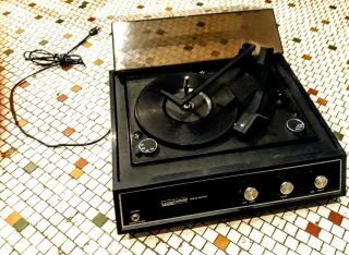 VINTAGE Montgomery Ward Record Player Airline Solid State GEN - 6012 A 2