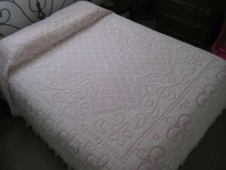 Vintage Pastel Pink & White Chenille Fringe Bedspread Full Bed Size 90 " X 98 "
