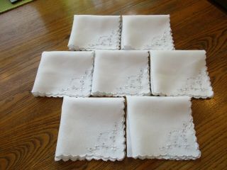 Set Of 7 Vintage Embroidery White Linen Luncheon Cocktail Tea Napkins 11 "