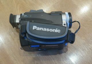 Vintage Panasonic PV - DV910 PalmSight Digital Camcorder, 2
