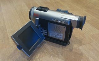 Vintage Panasonic PV - DV910 PalmSight Digital Camcorder, 3