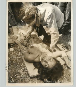 Topless Flower Girl Body Painting @ Isle Of Wight Festival Vtg.  1970 Press Photo