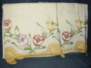 Vintage Pair Pillowcases Embroidered Tulip Flowers Crocheted Yellow Butterflies 2