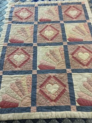 Wow Vintage Handmade Hand Quilted Grandmothers Fan & Hearts Quilt 33x42 439