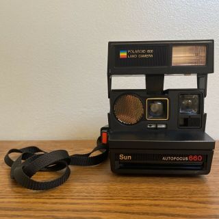 Vintage Polaroid Sun 660 Autofocus Instant 600 Flash Camera With Strap