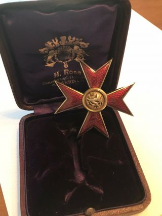 Cased Ww1 Imperial German Mecklenburg Order Of Griffin Officers Badge - Medal/pin