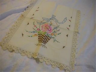 Art Deco Vintage Embroidered Runner Baskets Of Colorful Flowers - Wedding Table?
