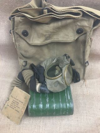 World War 1 U.  S.  Gas Mask 1917 Sbr Small Box Respirator - Named -