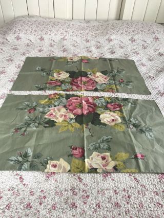 Such Pretty Vintage Barkcloth Era Cotton Fabric Huge Pink Roses Floral Bouquets