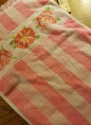 Vintage Set of 4 Hand Towels Lady Pepperell And Fieldcrest.  EUC pink and blue 2