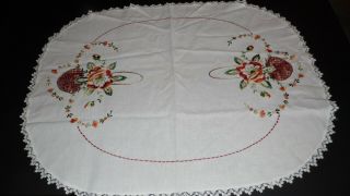 Vintage Embroidered Small Tablecloth Linen Floral With Basket Design Crochet