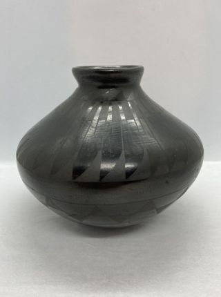 Vintage Fiara Rodriguez Casas Grandes Black Pottery Vase Jar Olla Pot Signed